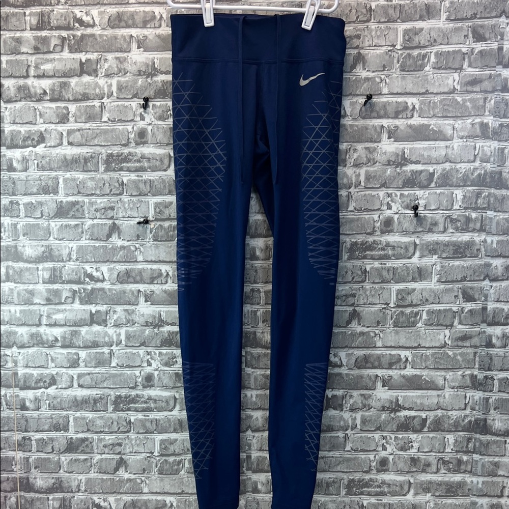 Woman's‎ Nike Navy Leggings with Gray Patterns